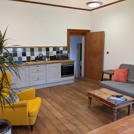 Bank House Apartments Stafford Town Centre Екстериор снимка