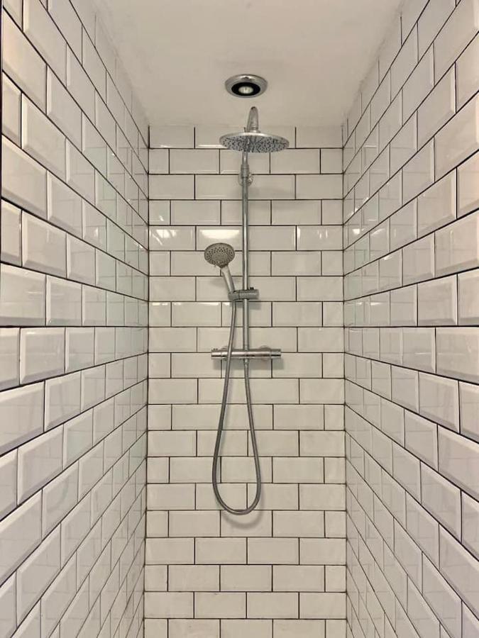 Bank House Apartments Stafford Town Centre Екстериор снимка